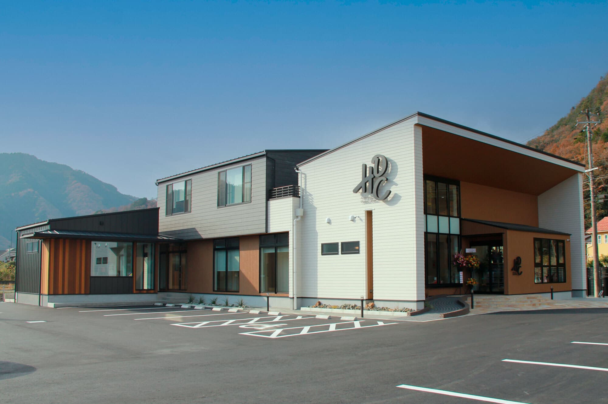 top-04.jpg